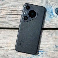 Huawei Pura 70 Ultra - تواصل شركة هواوي ريادتها في مجال الهواتف الذكية من خلال تقديم أحدث الابتكارات في كل إصدار جديد. أحدث إضافة إلى محفظتها هو Huawei Pura 70 Ultra، الذي يجمع بين التصميم الفاخر والأداء القوي والتقنيات المتقدمة. في هذا المقال، سنقوم باستعراض جميع جوانب Huawei Pura 70 Ultra بالتفصيل، مع التركيز على ميزاته المبتكرة وأدائه الاستثنائي.