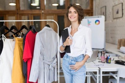 خيارات الملابس بالجملة لتعزيز أرباحك